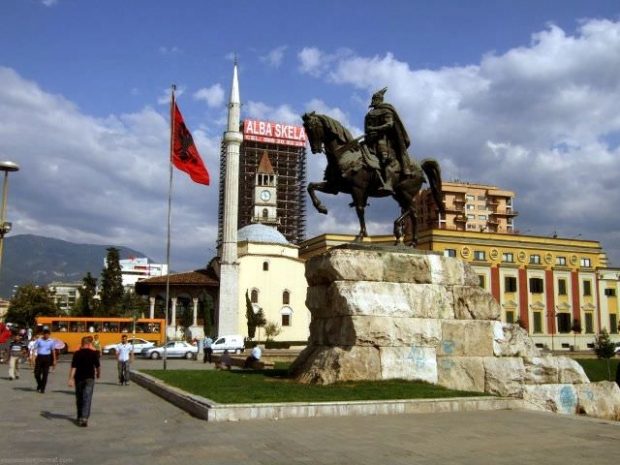 В Албании не смогли избрать президента из-за отсутствия кандидатов