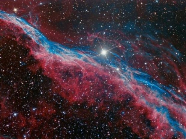 Астрофизик рассказал о падении Земли в черную дыру