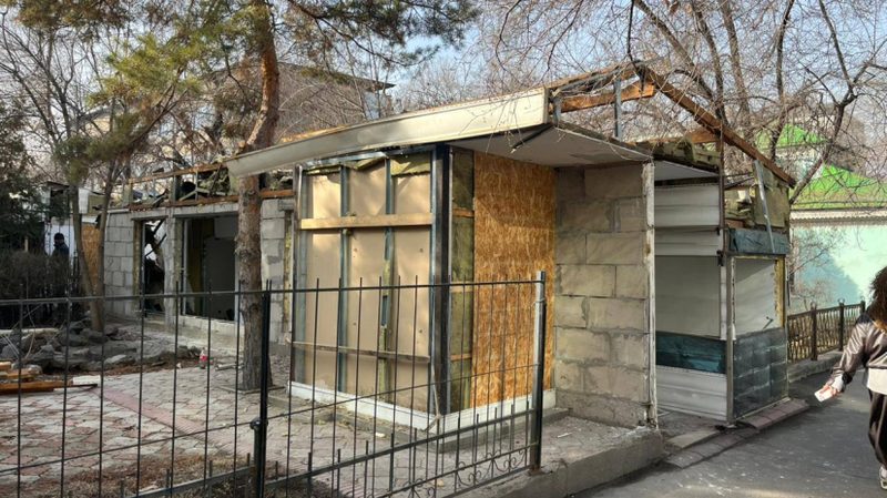 Алматыда кезекті заңсыз нысан бұзылды