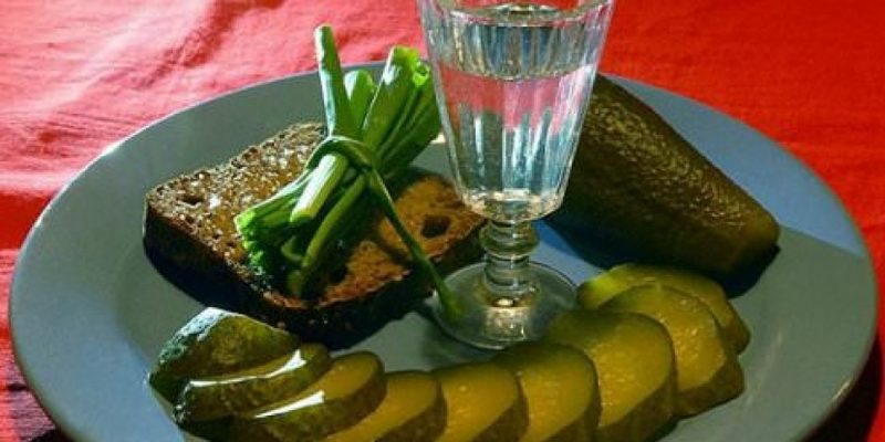 В Казахстане пол-литра водки будет стоить минимум 500 тенгеЭксклюзив