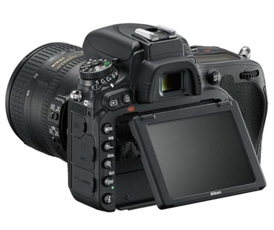 Nikon выпустил новую полнокадровую зеркалку и камеру для селфи