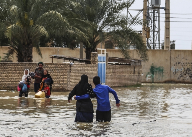 400 тысяч человек пострадало от наводнения в Иране