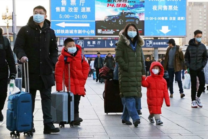 Китай ужесточает меры в борьбе со вспышкой COVID-19