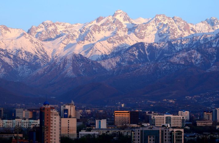Алматы не должен повторять ошибок Токио и Берлина — Азирбаев