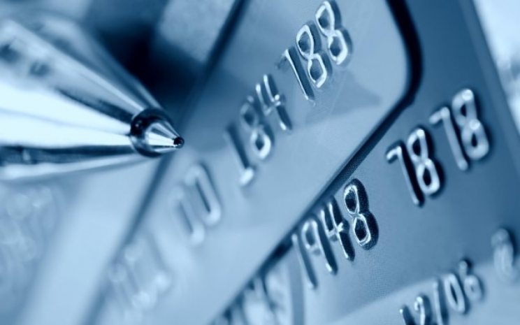 В Казахстане снизился объем безналичных расчетов