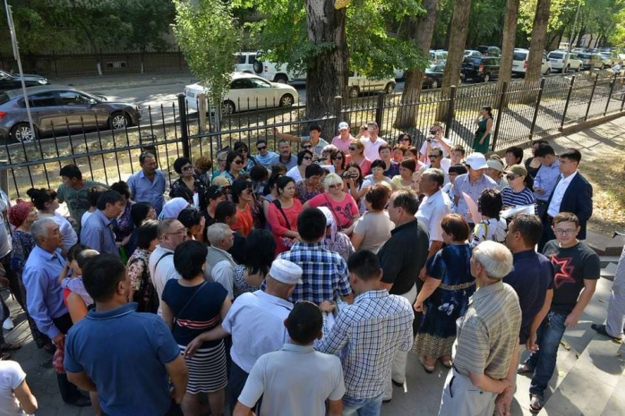 Председатель СМЭС Алматы пообещал ипотечникам наказать судьюЭксклюзив