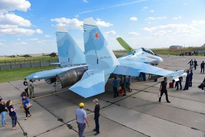 Казахстан может приобрести авиатехнику и ракетный корабль из РФ