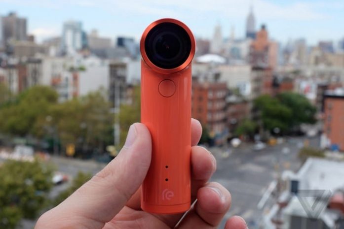 HTC представила перископическую камеру Re Camera для смартфона