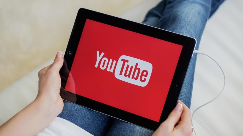 Озвучен заработок российских YouTube-блогеров на рекламе алкоголя
