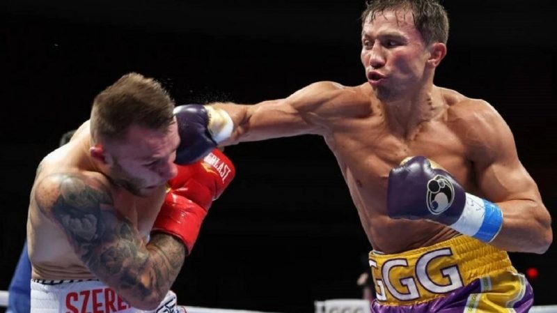 Геннадий Головкин досрочно выиграл бой