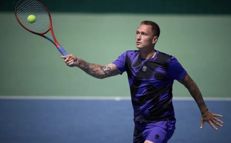 Денис Евсеев выиграл французского соперника на Уимблдоне