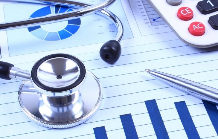 Токаев поручил не допустить очередной дискредитации медстрахования