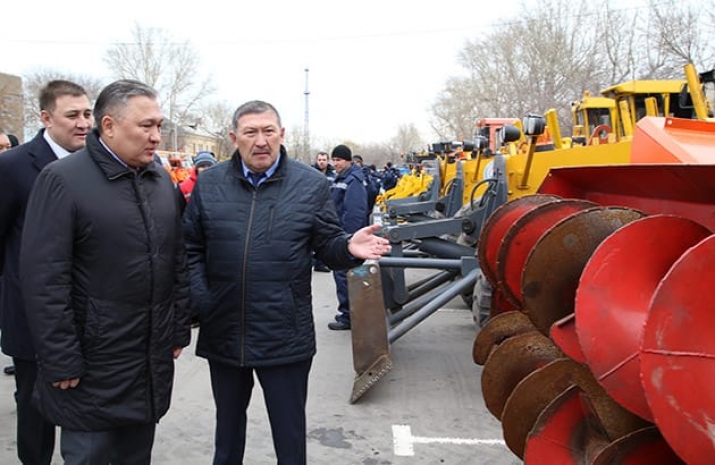Смотр спецтехники в преддверии зимы прошел на днях в КарагандеЭксклюзив