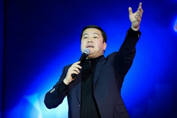Во время Дней Астаны в Алматы выступит Турсынбек Кабатов