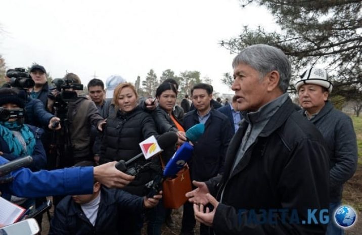 Алмазбек Атамбаев принял участие в субботнике