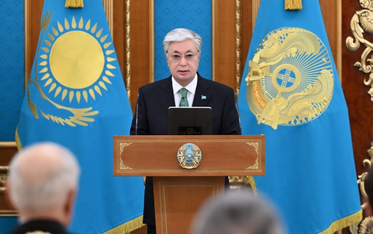 Президент поручил правительству срочно разработать план действий из-за обвала мировых рынков