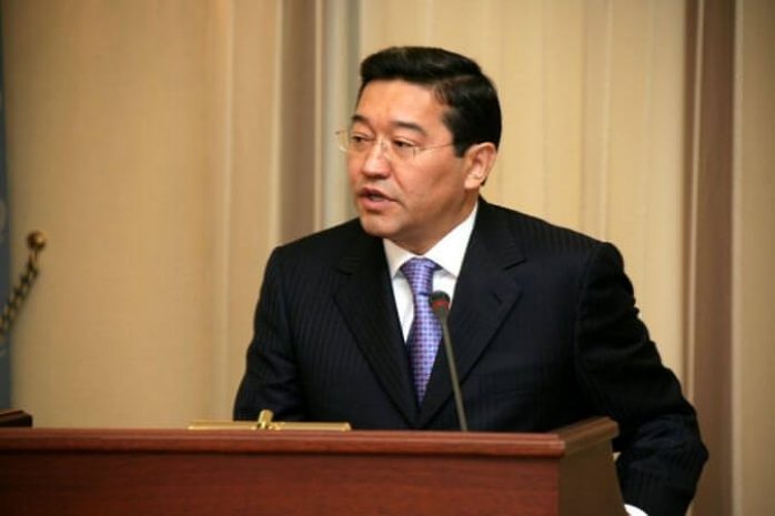 Серик Ахметов предложил ввести платные дороги в Казахстане