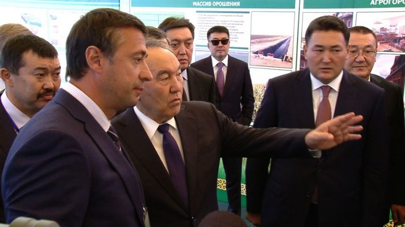 Нурсултан Назарбаев оценил вкус знаменитых лебяжинских арбузов