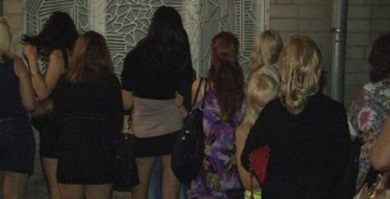 Узбекских проституток заставили собирать хлопок