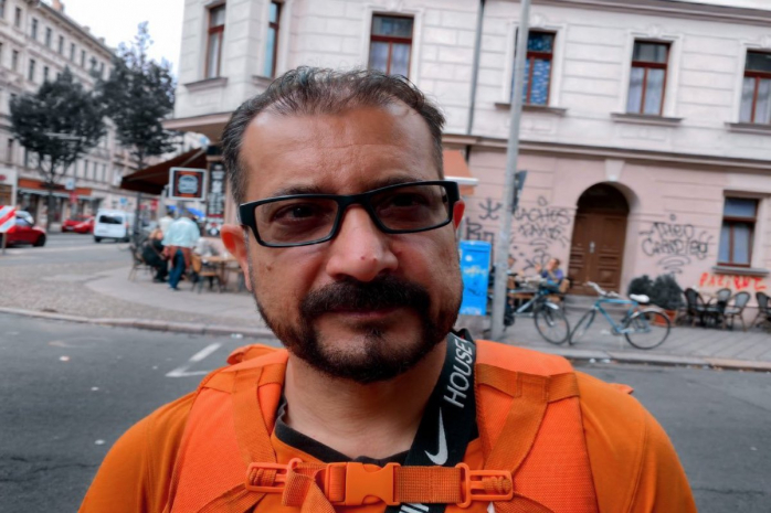 Экс-министр из Афганистана развозит пиццу в Германии