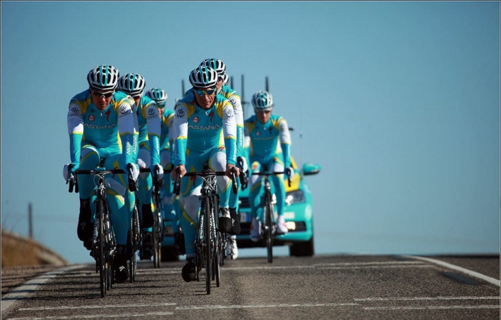 «Астана» заработала на «Тур де Франс» 26 тыс. евро