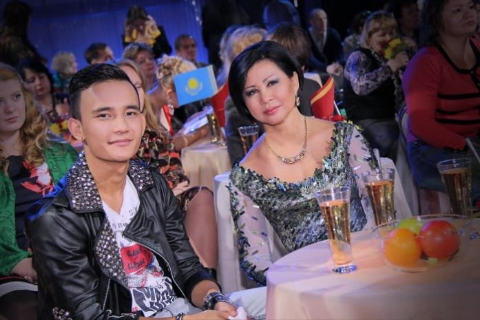 Али Окапов рассказал об отношениях с мамой