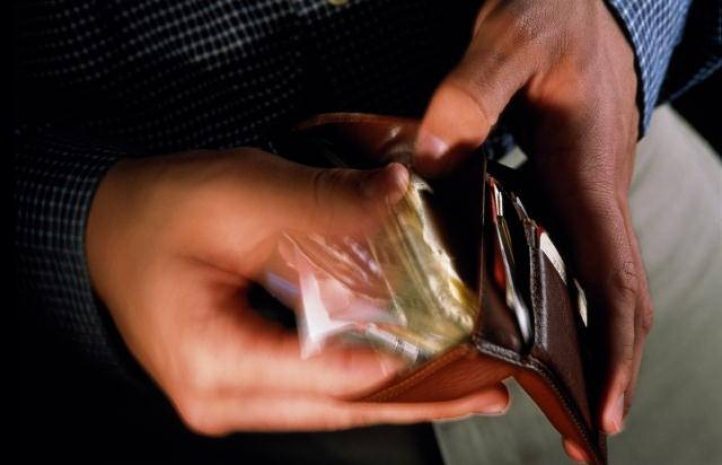 Правительство начнет субсидировать зарплаты