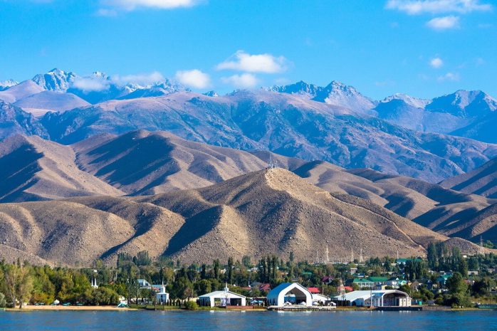 По курортным объектам и земле на Иссык-Куле договорились Казахстан и Кыргызстан