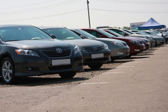 В РК приостановили процедуру постановки на учет авто из ТС