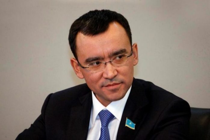 Ашимбаев поддержал введение семилетнего президентского срока в Казахстане