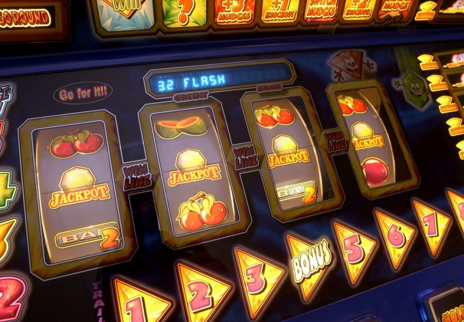 Налоговые ставки для игровых автоматов снизил маслихат Алматы