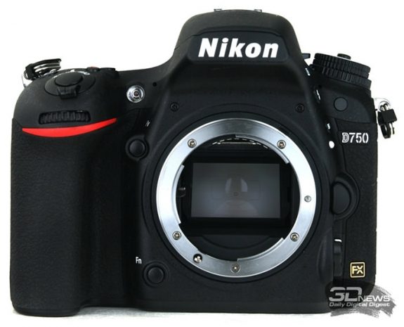 Nikon изучает проблему с паразитными эффектами в камере D750
