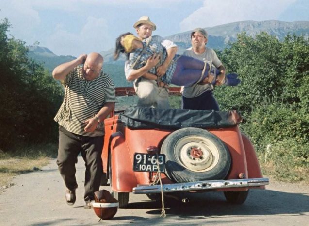 В Алматы украли девушку