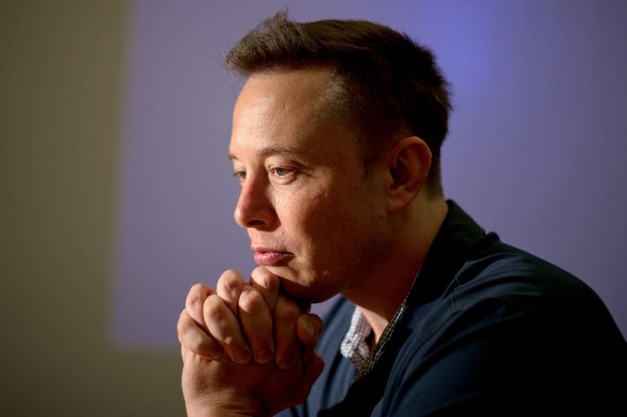 Илон Маск сменил имя в Twitter