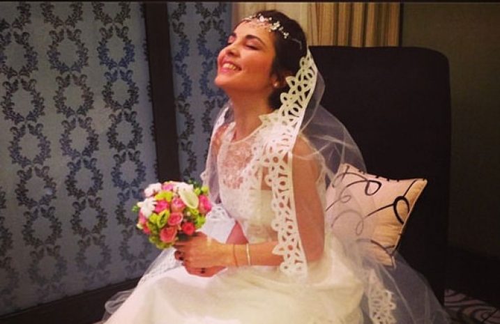 Сати Казанова показала свадебное платье