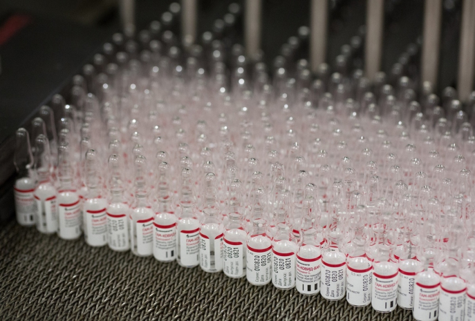 Китай поставит миллиард доз вакцин от COVID-19 в Африку