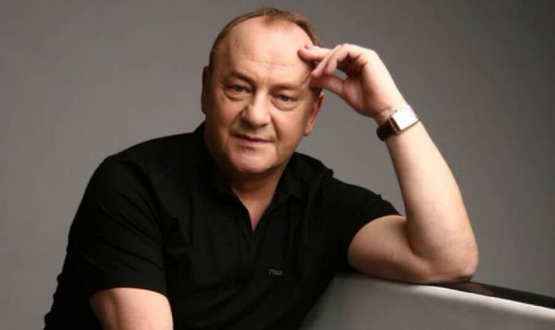 Писатель Януш Вишневский проведет в Алматы аукционЭксклюзив