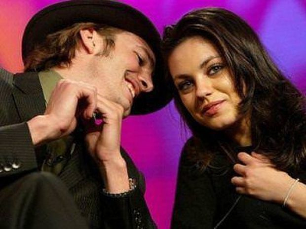 Катчер и Кунис проведут медовый месяц в космосе