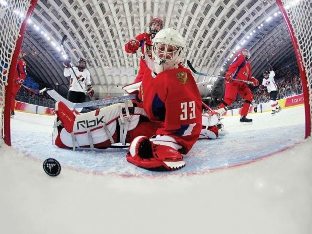 Акима в СКО уволили из-за покупки хоккейного корта для аула