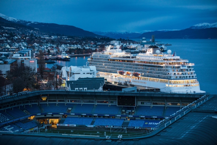 В экипаже терпящего бедствие лайнера Viking Sky были две казахстанки