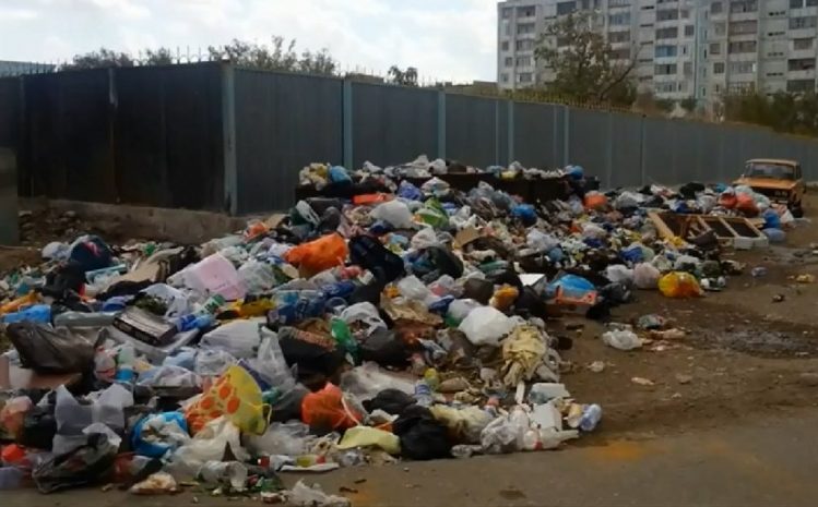 Уже две недели Жезказган утопает в собственном мусореЭксклюзив