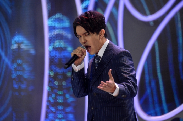 Димаш Кудайберген улетел на съемки клипа в Испанию