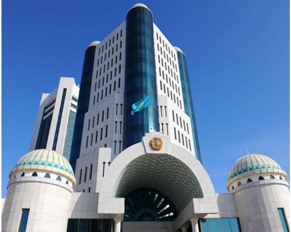 Спикер сената РК встретился с послом ОАЭ