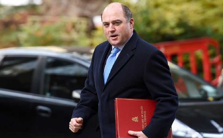 Министр обороны Великобритании назвал Россию угрозой для НАТО