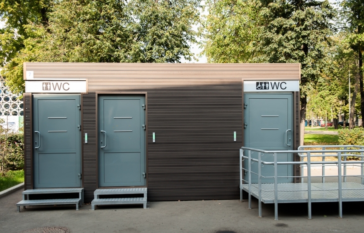 Более 108 миллионов тенге потратят на строительство 10 туалетов в Алматы