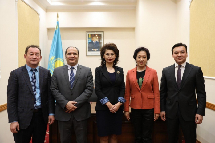 Китай и Египет помогут в издании антологий казахской литературы