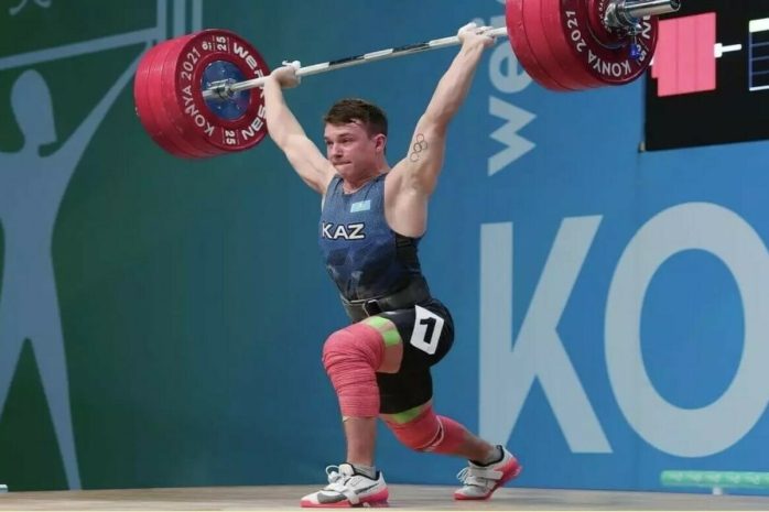 Казахстан завоевал бронзу на ЧМ-2022 по тяжелой атлетике