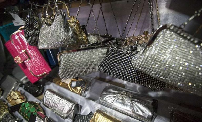 Казахстанские звезды против «барахольных разборок»Эксклюзив