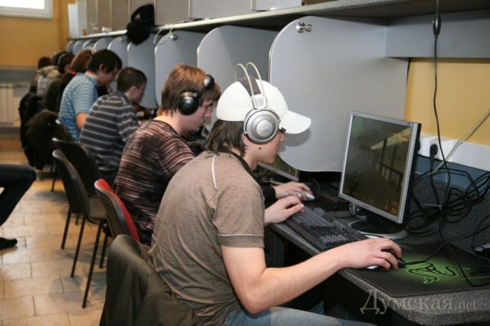 В казахстанских школах на один компьютер приходится 11 учащихся – Иксанова