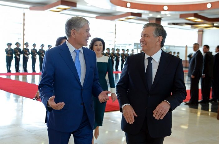 Шавкат Мирзиёев прибыл в Кыргызстан